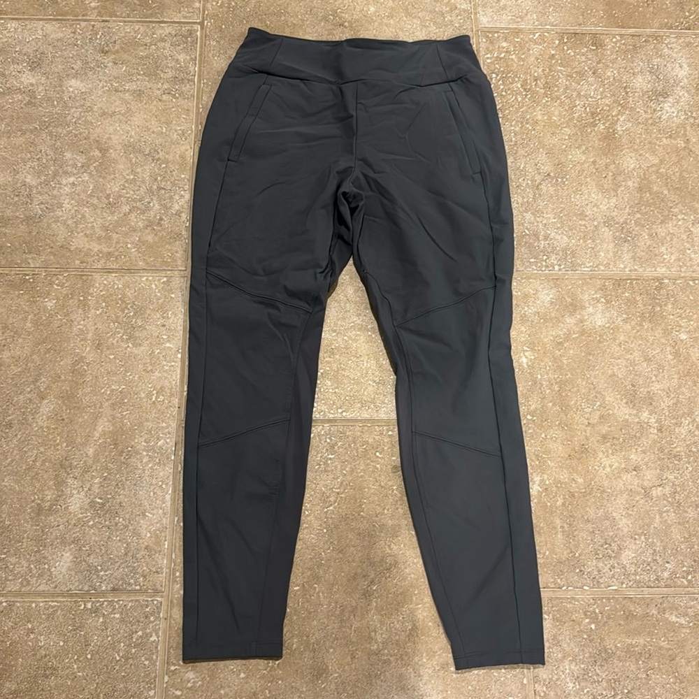 Athleta Headlands Hybrid Trek Tight Fall 2019 Size 14 Gray